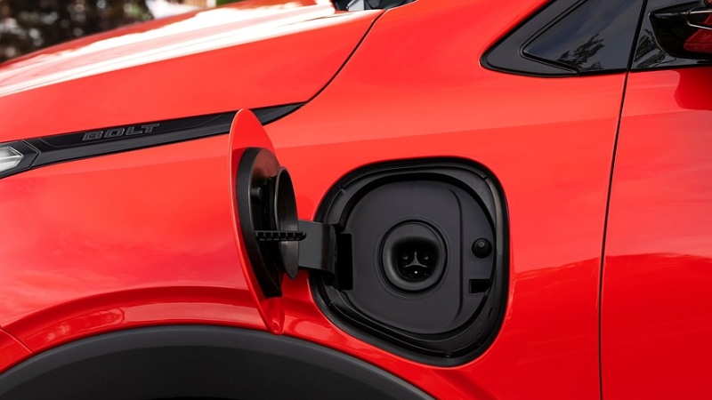 Chevrolet Bolt вернулся: только кроссовер, освежённый дизайн, новое &laquo;железо&raquo;