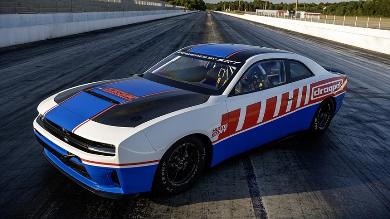 Dodge Charger получил мотор V8 Hemi и готовится обкатать его на гонках