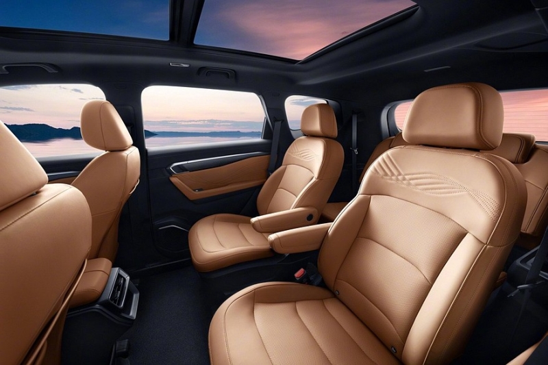 Geely полностью раскрыла дизайн обновлённого кроссовера Okavango