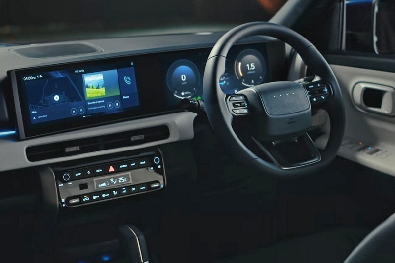 Кроссовер Hyundai Venue сменил поколение: брутальнее и богаче, всё так же бензин или дизель