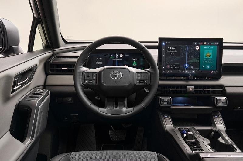 Кроссовер Toyota RAV4 нового поколения приготовился к старту продаж