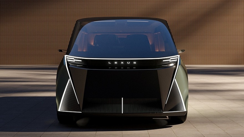 Lexus ищет новые форматы для флагманской модели LS, а новый суперкар показал интерьер