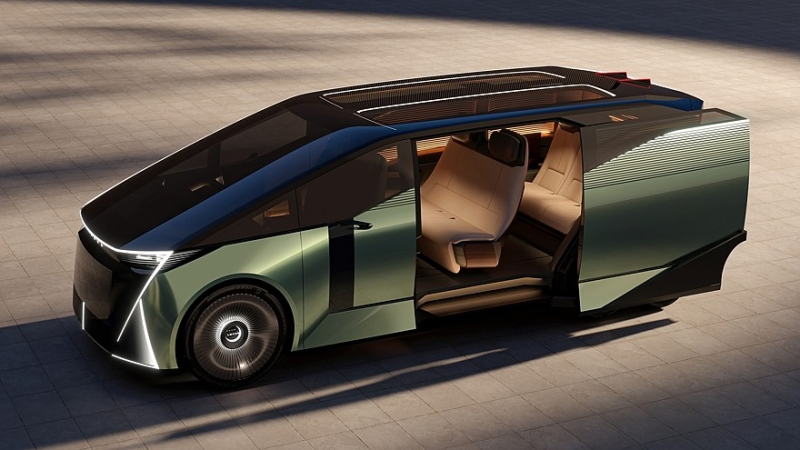 Lexus ищет новые форматы для флагманской модели LS, а новый суперкар показал интерьер