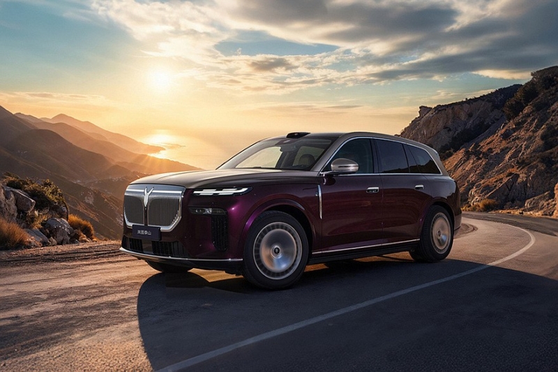 Роскошный кроссовер Voyah Taishan: новые фото, включая первые кадры с салоном