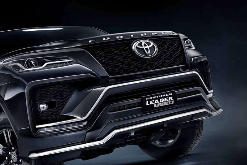 Внедорожник Toyota Fortuner получил спецверсию перед тем, как наконец-то сменить поколение