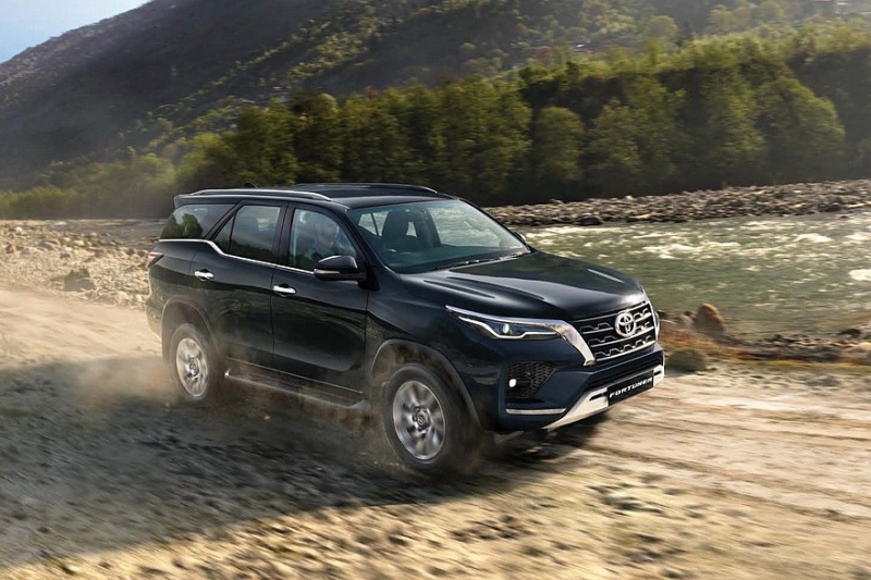 Внедорожник Toyota Fortuner получил спецверсию перед тем, как наконец-то сменить поколение