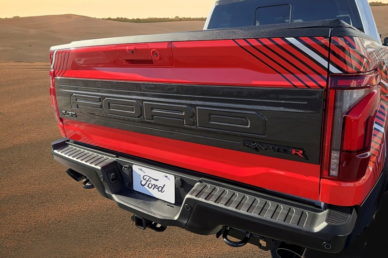 Ford F-150 Raptor R получил V8 мощностью более 900 л.с. в ожидании возвращения Ram TRX