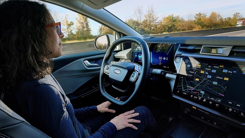 Ford Puma Gen-E получил пару обновок к 2026 году — автопилот и увеличенный запас хода