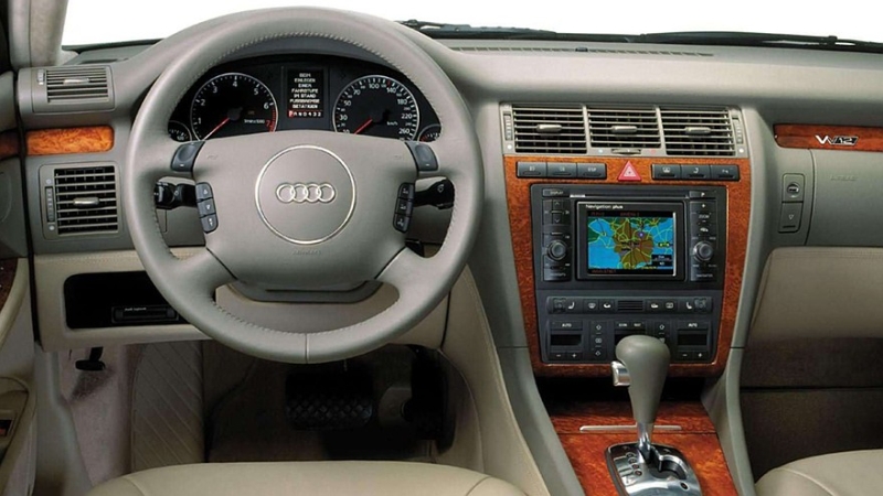 Новая Audi A8: какой она может быть