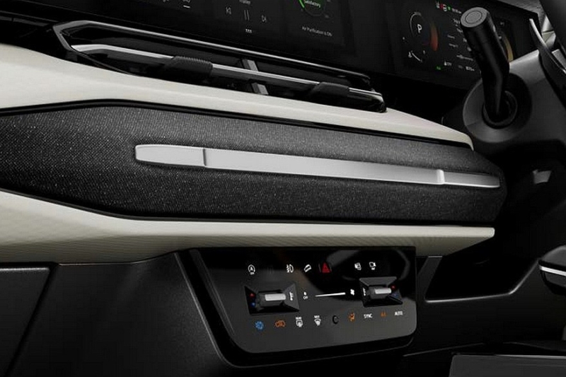 Представлен серийный кроссовер Tata Sierra: бензин или дизель, позже будет полный привод