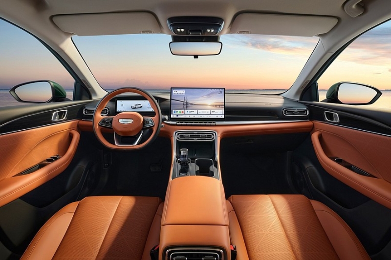 Седан Geely Emgrand нового поколения предложен с двумя моторами на выбор