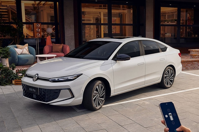 Седан Volkswagen Lavida Pro, аналог Jetta: два варианта дизайна, два мотора и скидки