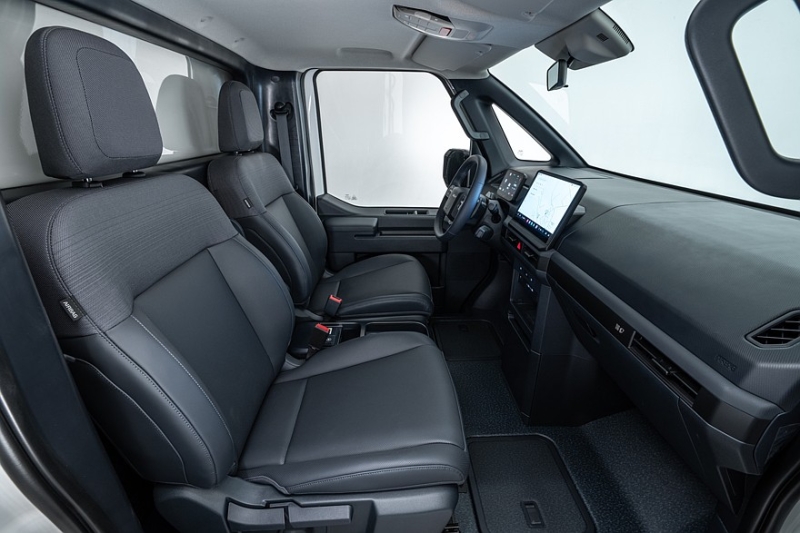 «Зелёная» рабочая лошадка: Kia представила шасси PV5 во Франции