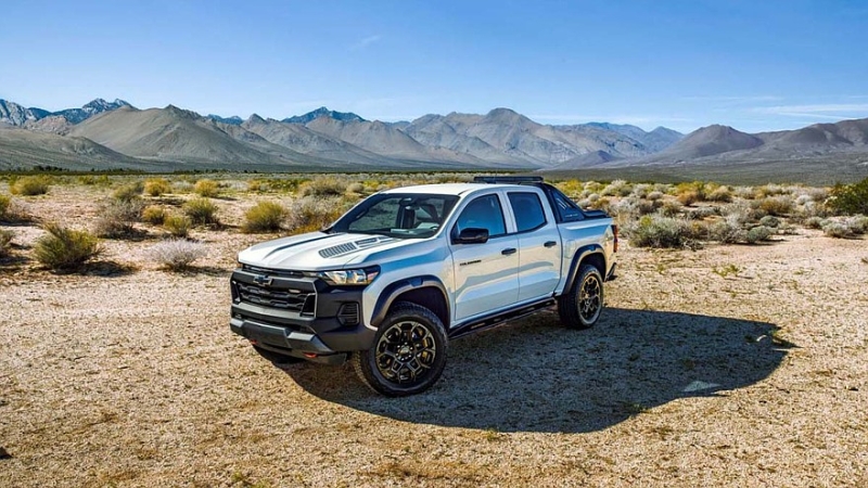 Chevrolet подготовил юбилейные версии Corvette, Colorado и Silverado