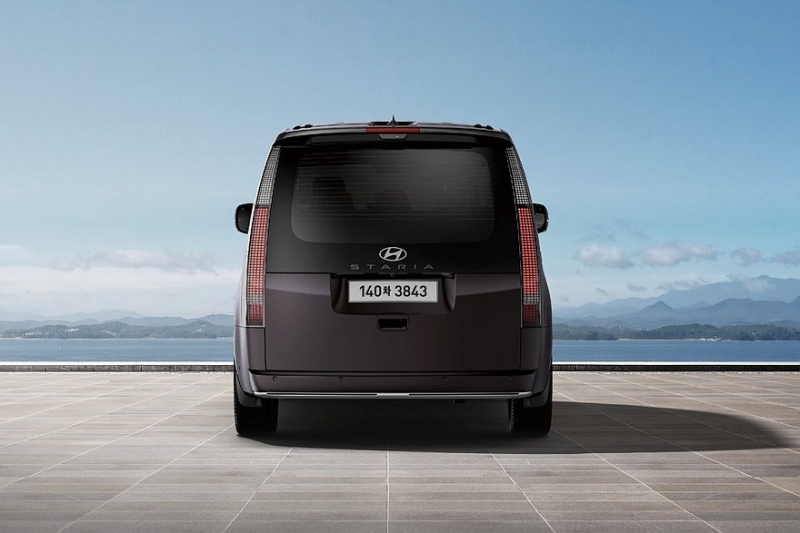 Hyundai анонсировала новинку &ndash; возможно, это Staria с другой начинкой