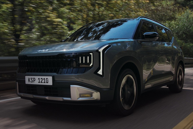 Кроссовер Kia Seltos нового поколения: больше и агрессивнее, есть гибрид и дизель