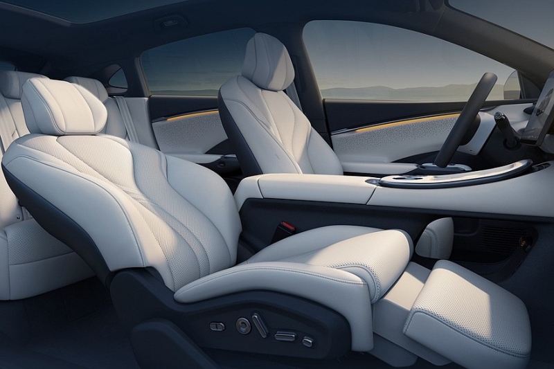 Кроссовер Xpeng G7: к старту продаж готовится более доступная версия