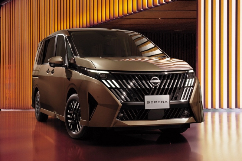 Минивэн Nissan Serena: рестайлинг богатых версий и расширение гаммы