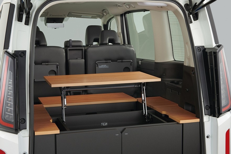 Минивэн Nissan Serena: рестайлинг богатых версий и расширение гаммы