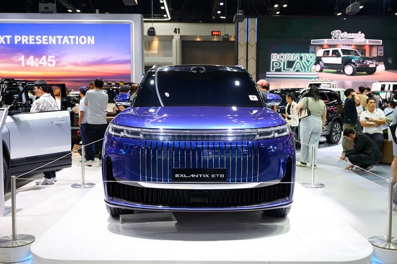 На международном автосалоне в Бангкоке дебютировал Exeed Exlantix ET8