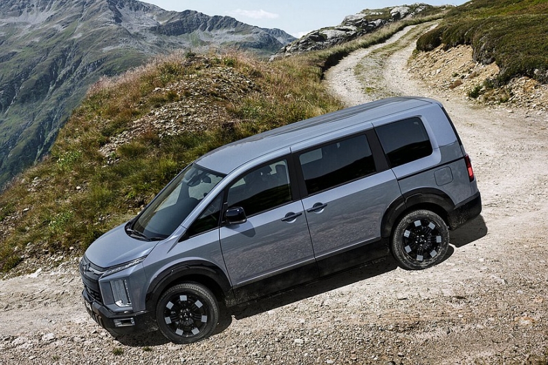 Обновлённый минивэн Mitsubishi Delica D:5 предложен с прежним дизелем