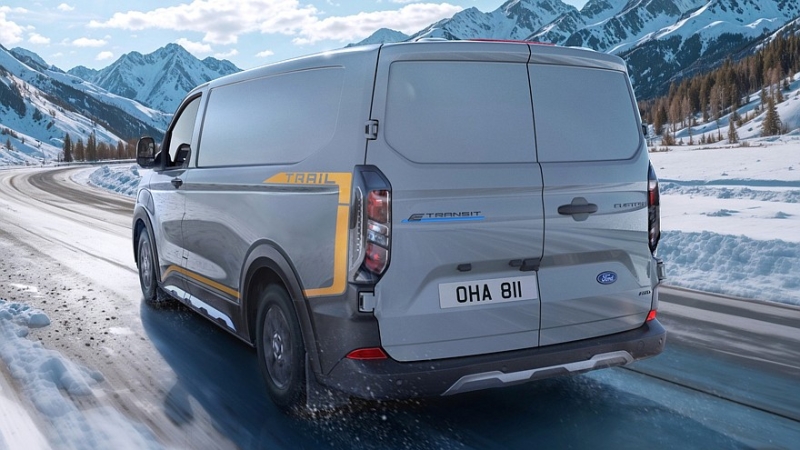 Посвежевший Ford E-Transit Custom: полный привод и увеличенный запас хода
