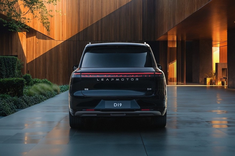 Роскошный кроссовер Leapmotor D19: полноценные фото салона