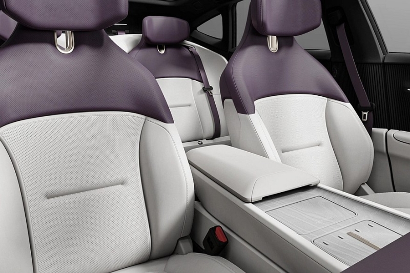 Роскошный седан Avatr 12 стартует в России: комплектации и цены