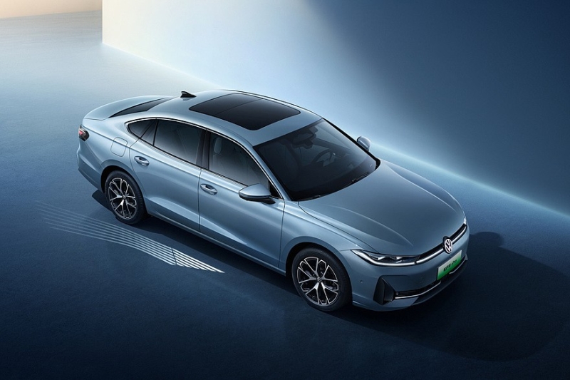 Volkswagen Passat Pro: к старту продаж готовится седан с другими дизайном и начинкой