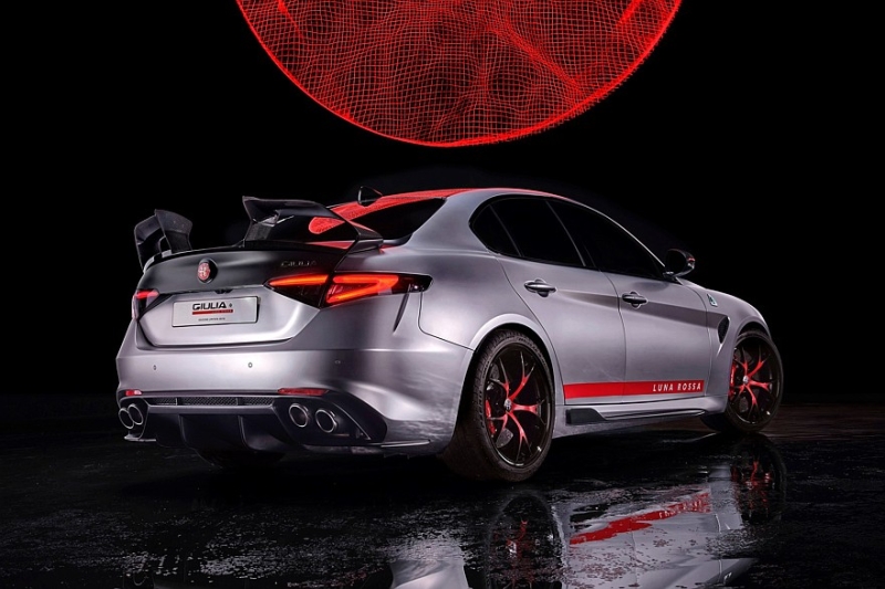 Alfa Romeo Giulia Quadrifoglio Luna Rossa: новая спецверсия с необычным антикрылом