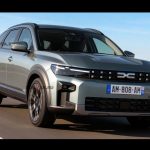 Dacia готовит новый кроссовер: первые изображения