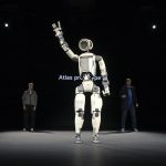 Hyundai представила робота-помощника Atlas и скоро начнёт его массовое производство