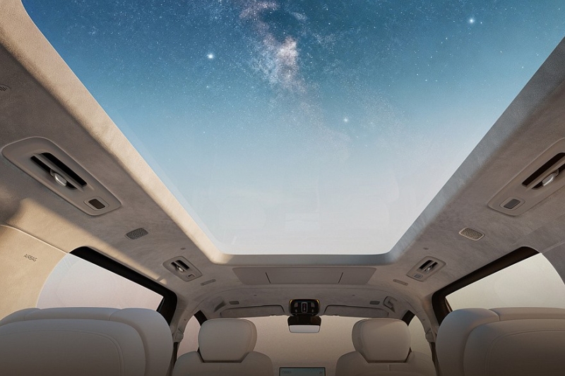 Минивэн Geely Galaxy V900: стандартный полный привод и эмблема из чистого золота