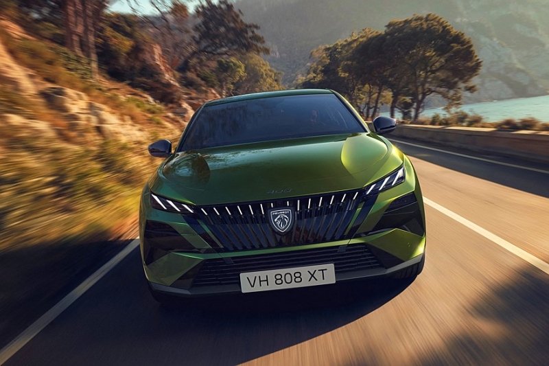 Обновлённый Peugeot 408 для Европы: эффектная оптика и более эффективная техника