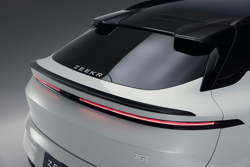 Универсал Zeekr 7GT для Европы: урезанный список оснащения, задний или полный привод