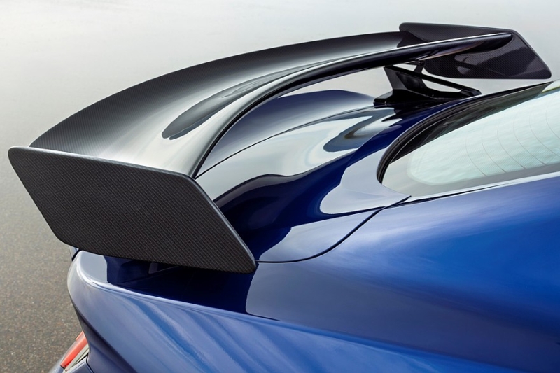 Вместо Shelby GT500: представлен Ford Mustang Dark Horse SC с компрессорным V8