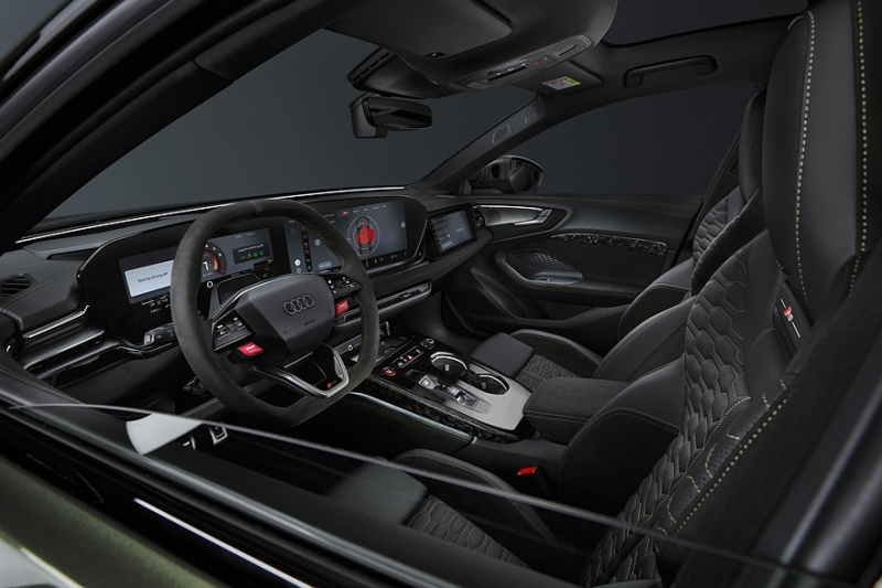 Audi полностью рассекретила новые &laquo;заряженные&raquo; лифтбек и универсал RS 5