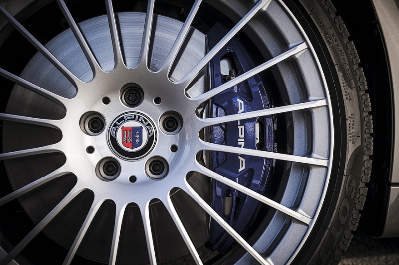 BMW показала новый логотип Alpina перед началом соперничества с Mercedes-Maybach