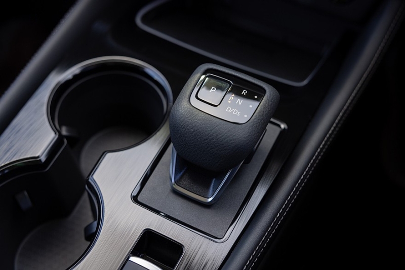 Ещё один обновлённый Nissan X-Trail: без спецверсий, зато моторная гамма &ndash; шире