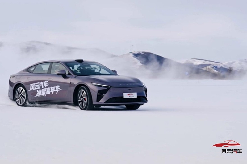 Гибридный седан Exeed Exlantix ES успешно прошёл зимние тесты