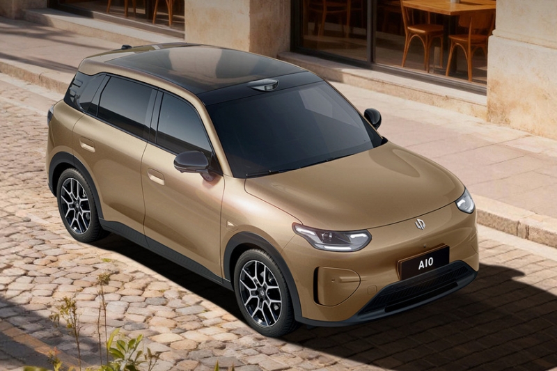 Недорогой кроссовер Leapmotor A10, он же глобальный Leapmotor B03X: показан интерьер