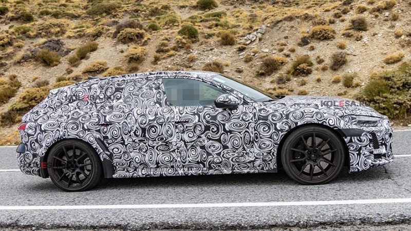Новый спортивный универсал Audi RS 5 Avant показался на первом официальном фото