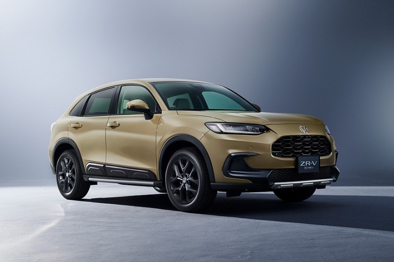 Обновлённый кроссовер Honda ZR-V для Японии: теперь только гибрид, есть «внедорожная» версия