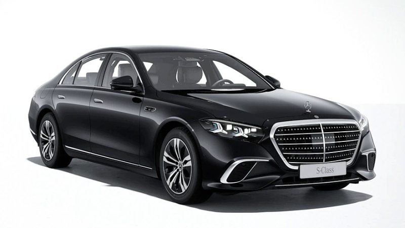 Обновлённый Mercedes-Benz S-Class: смотрим базовую комплектацию с тканевым салоном