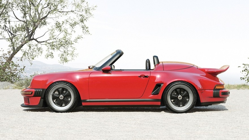 Рестомод Porsche 911 Carrera Cabriolet от Singer: убирающиеся фары и новый откидной верх