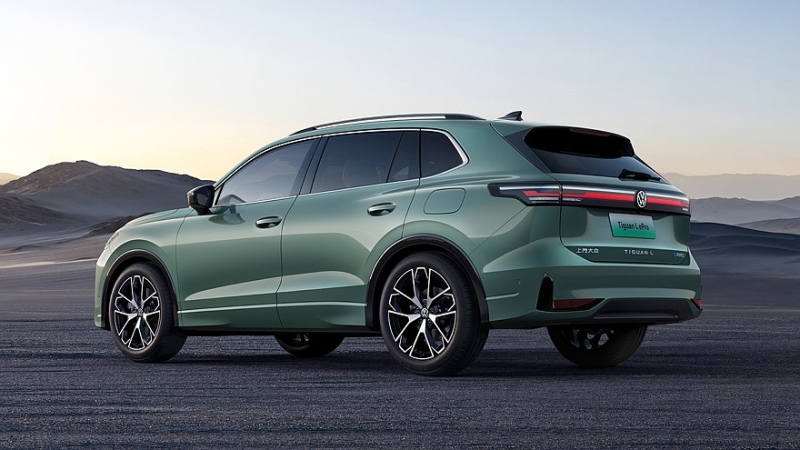 Volkswagen Tiguan L ePro: гибридный кроссовер со своим дизайном