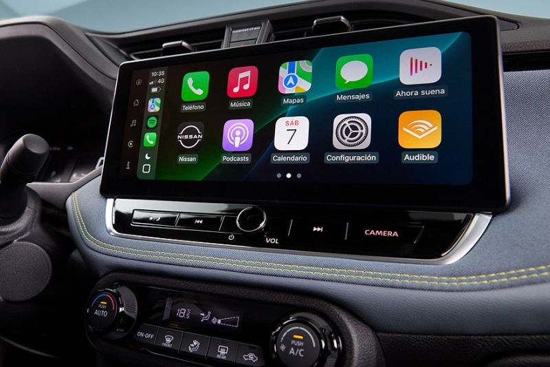 Бюджетный седан Nissan Versa, он же Almera и Sunny: новый имидж и старый мотор