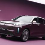 Флагманский кроссовер Wey V9X от Great Wall: фото салона и скандал