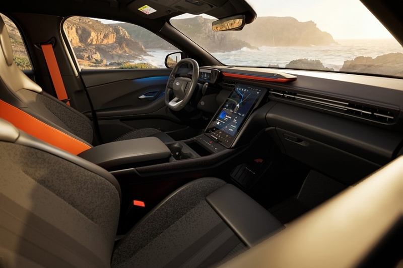 Ford анонсировал спецверсию Explorer Collection: другой декор и иное оформление салона