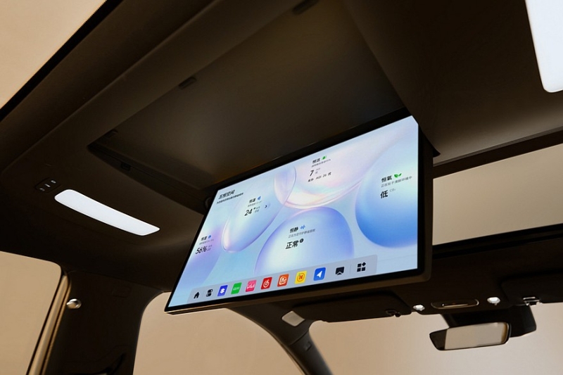 Кроссовер Buick Electra E7 показал свой интерьер в новом стиле